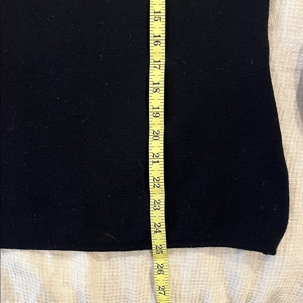 Dale of Norway Women’s Moritz Swwater Black, Cream and Orange Medium Like New! - Picture 10 of 11
